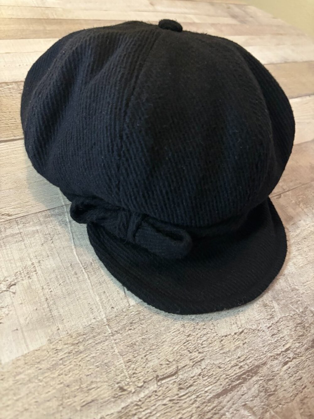 Vintage Women’s Black Newsboy Cap